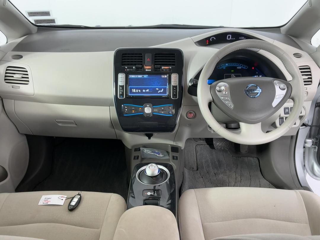 Photo '17' of Nissan Leaf