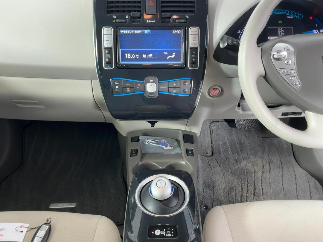 Photo '18' of Nissan Leaf