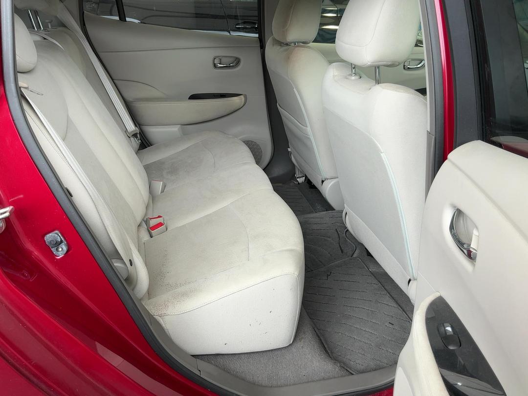 Photo '16' of Nissan Leaf Photo '16' of Nissan Leaf