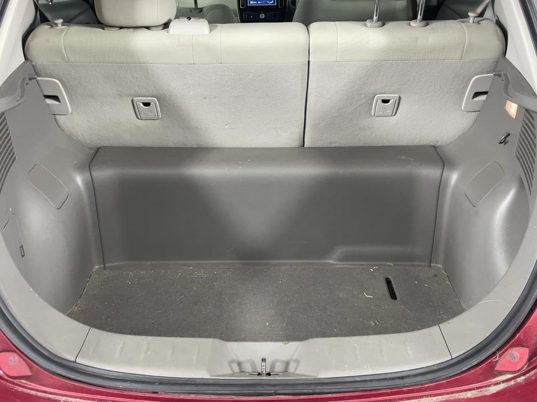 Photo '14' of Nissan Leaf