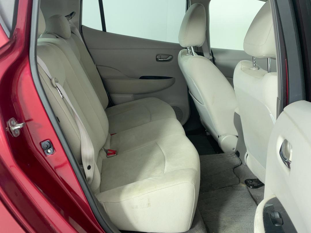 Photo '20' of Nissan Leaf