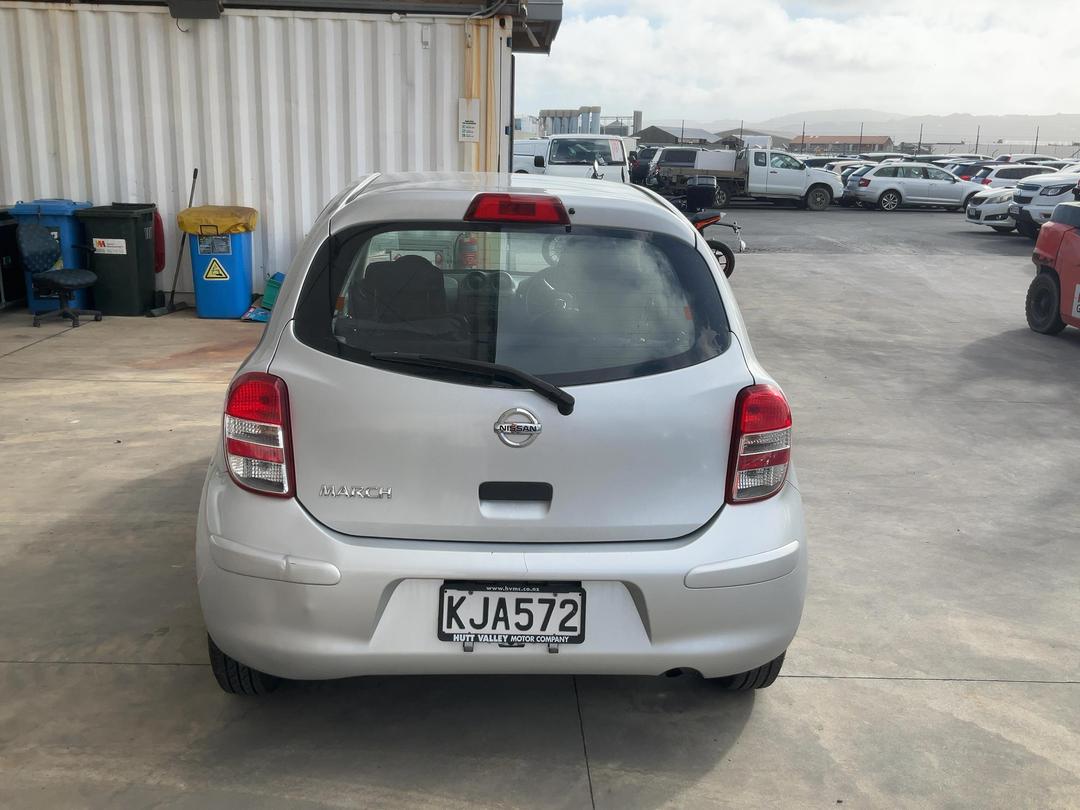 Photo '7' of Nissan March Photo '7' of Nissan March
