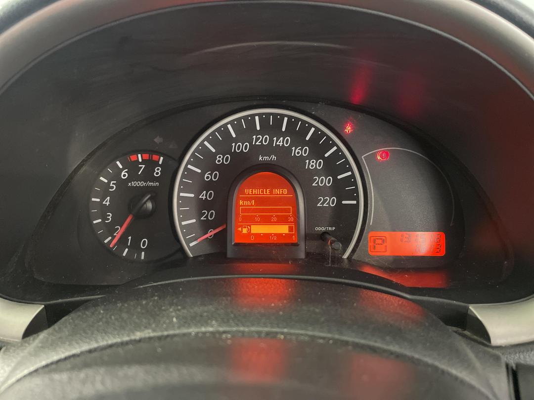 Photo '21' of Nissan Micra