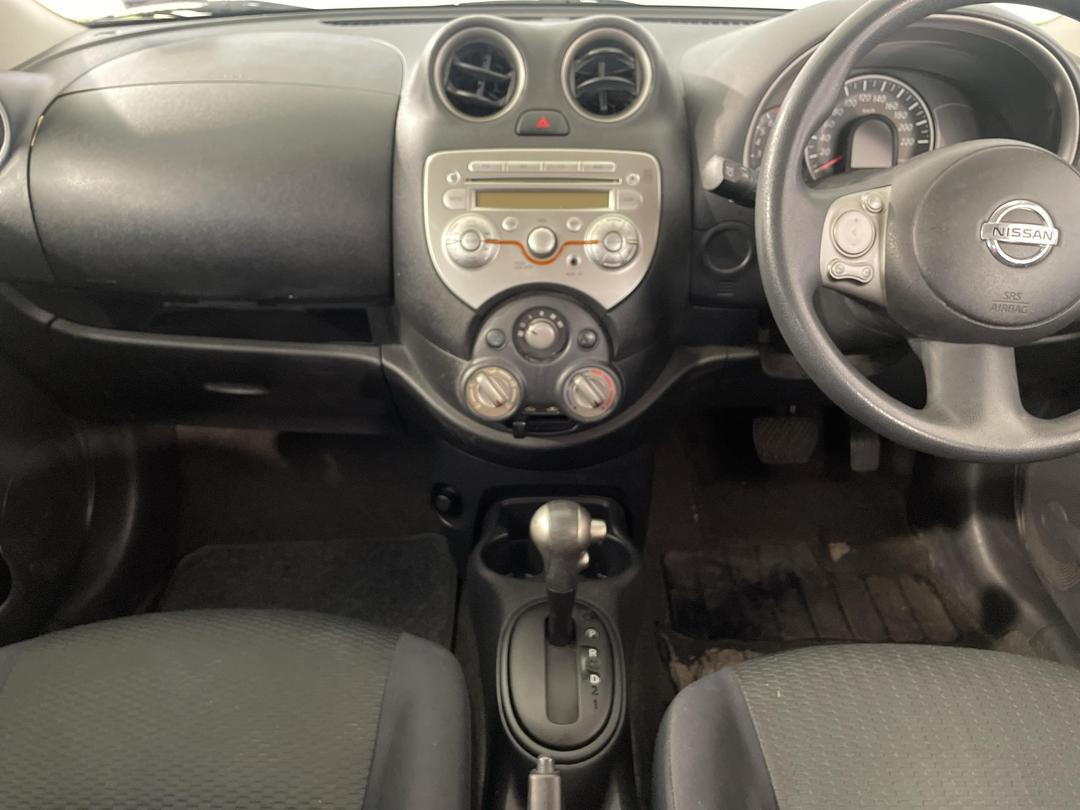 Photo '18' of Nissan Micra