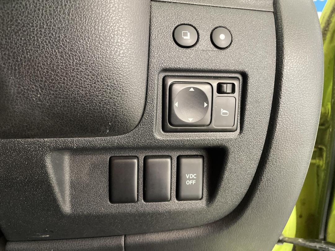 Photo '24' of Nissan Micra