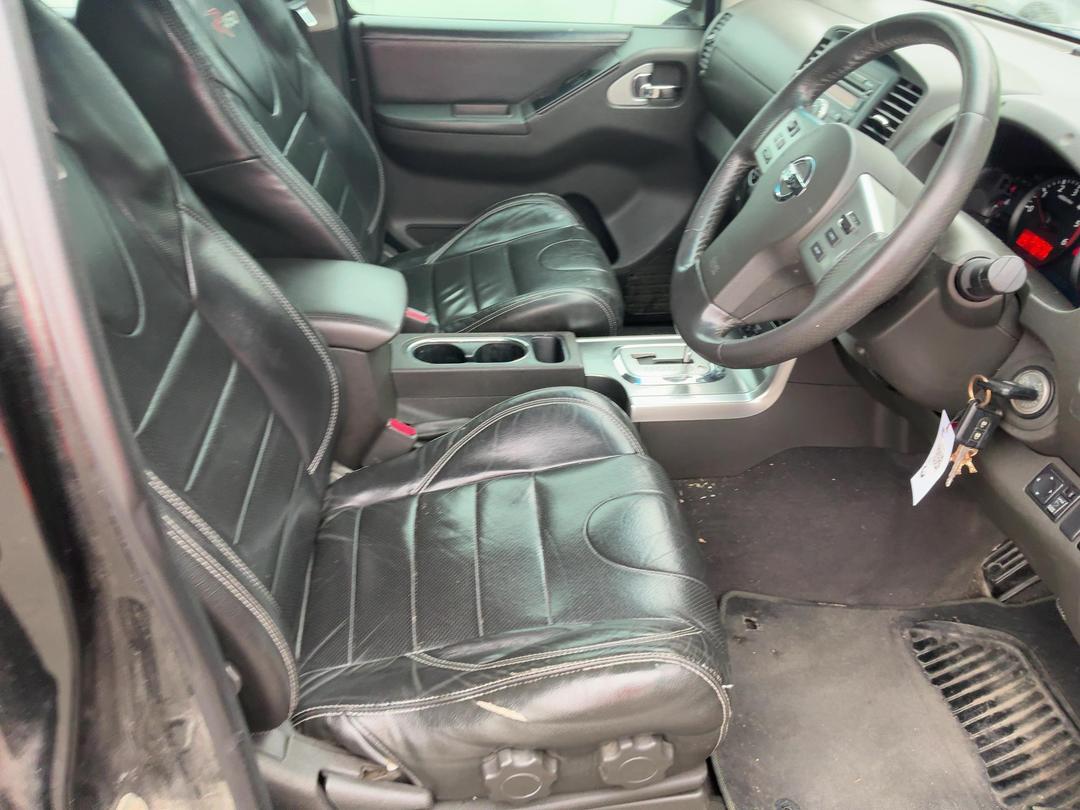 Photo '14' of Nissan Navara D/C ST-X Photo '14' of Nissan Navara D/C ST-X