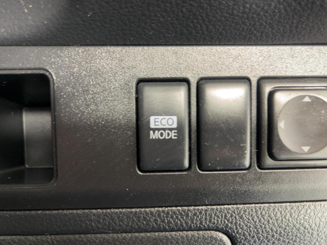 Photo '23' of Nissan Note