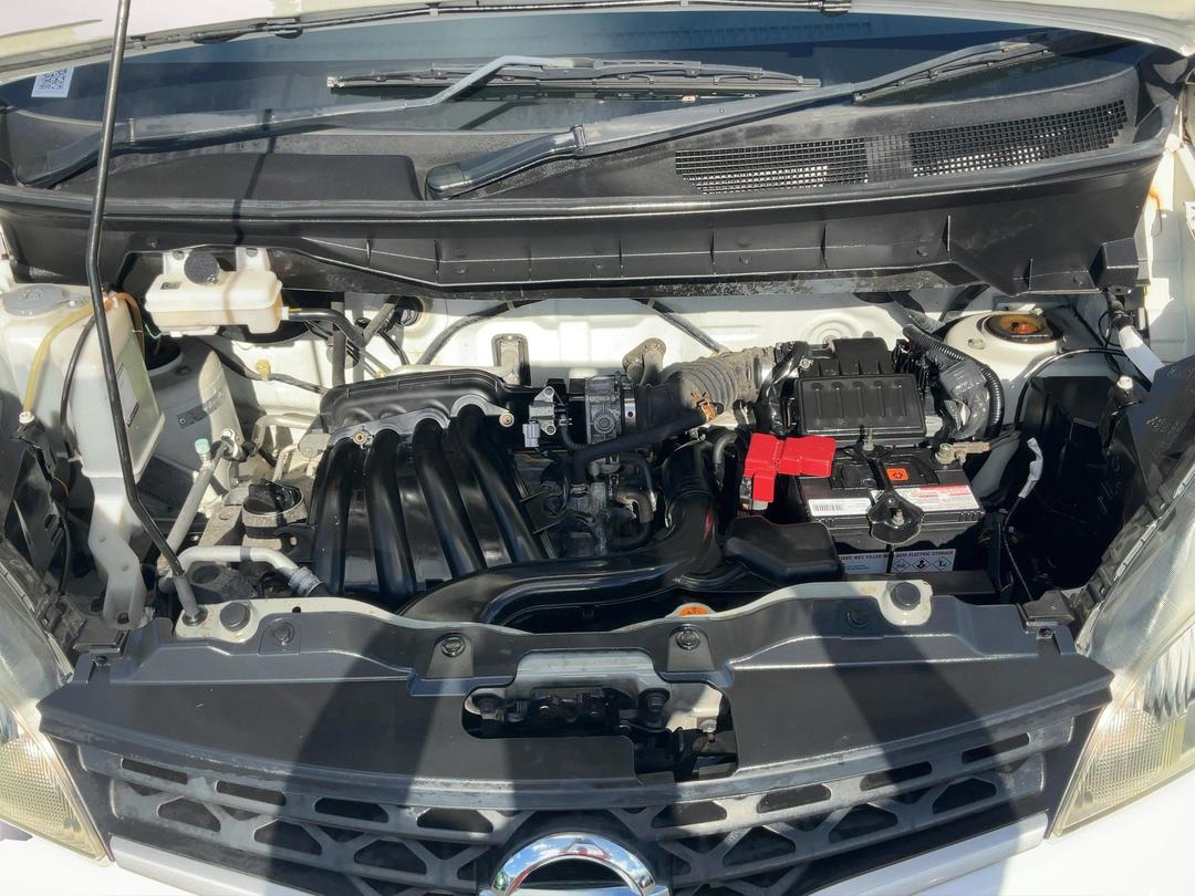 Photo '13' of Nissan NV200