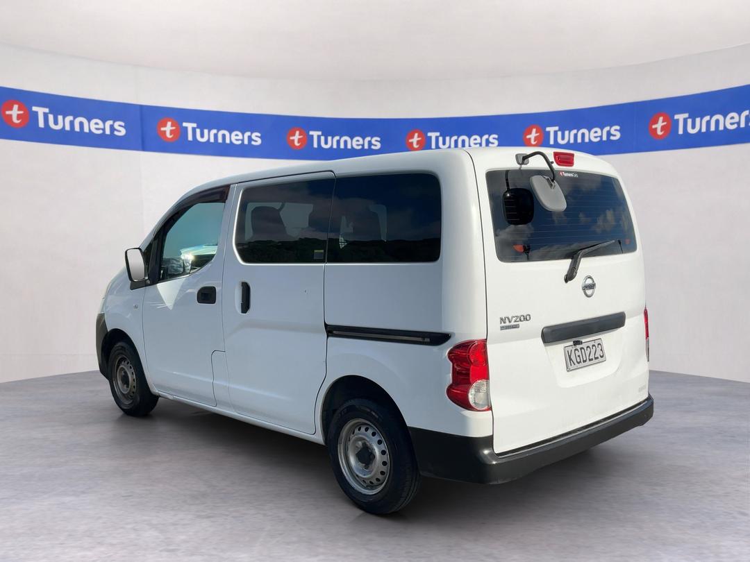 Photo '5' of Nissan NV200