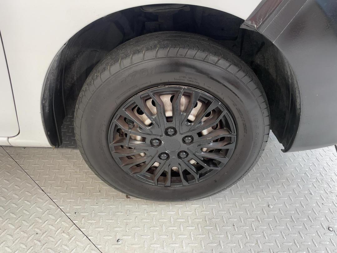 Photo '9' of Nissan NV200
