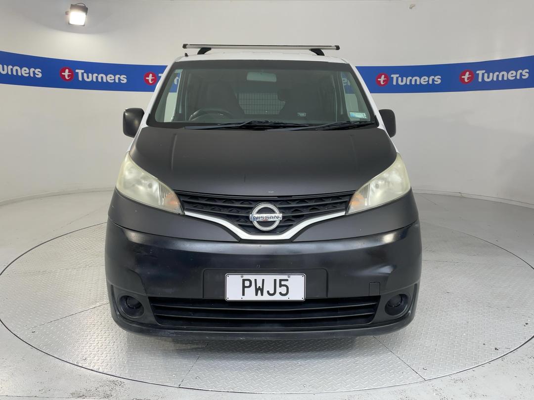 Photo '2' of Nissan NV200