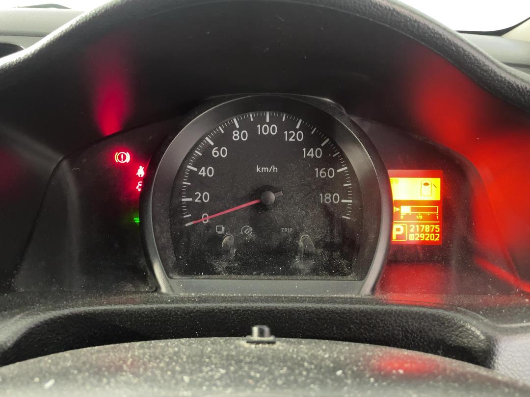 Photo '20' of Nissan NV200