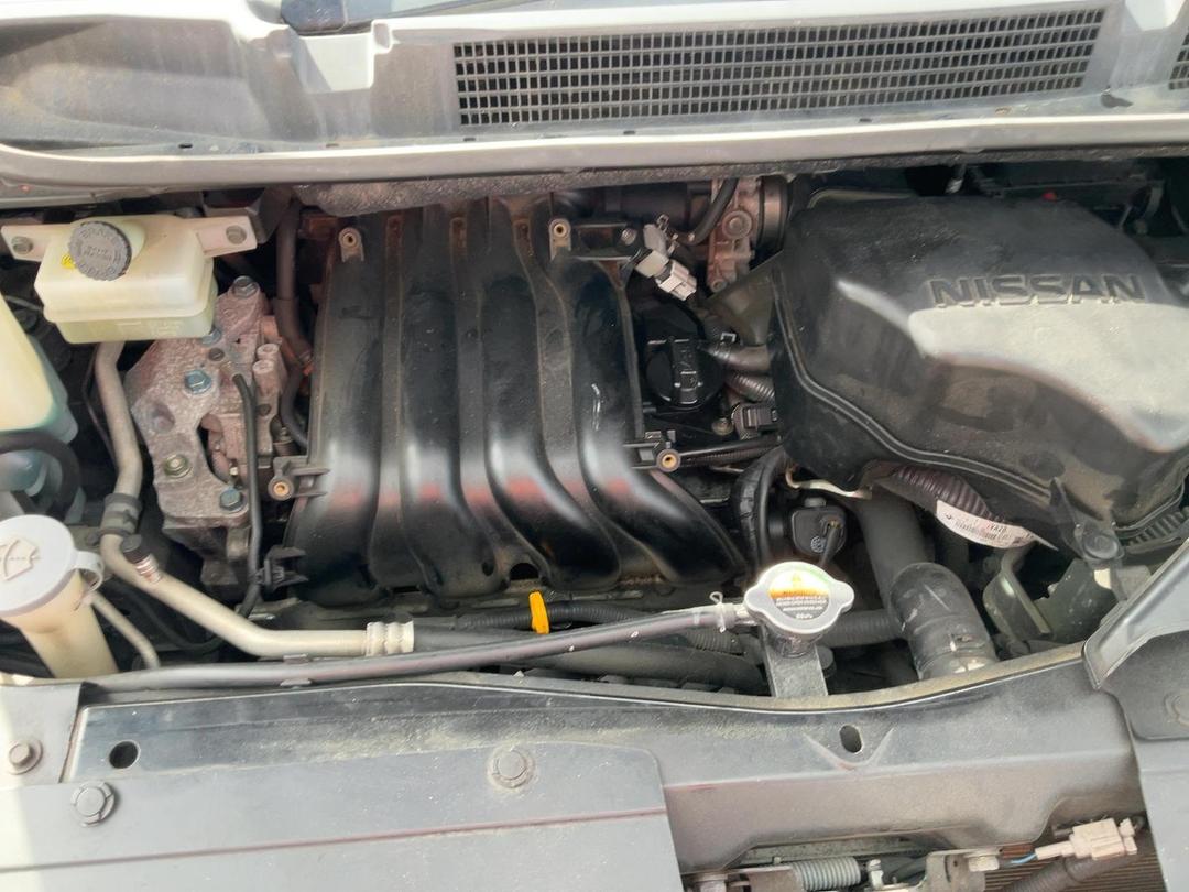 Photo '9' of Nissan Serena Photo '9' of Nissan Serena