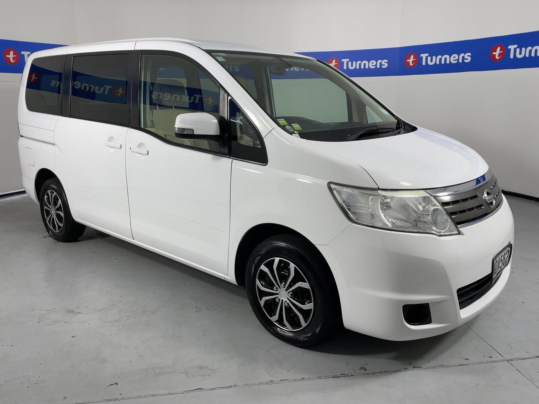 Photo '1' of Nissan Serena