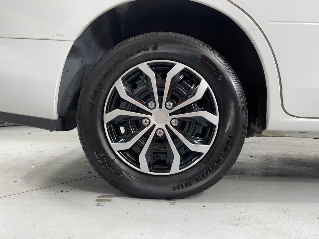 Photo '12' of Nissan Serena
