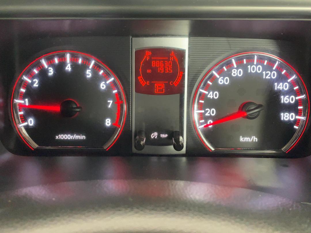Photo '21' of Nissan Serena