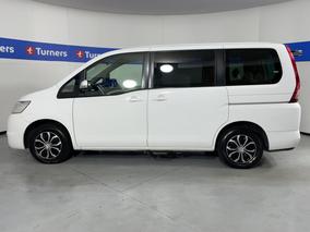 Photo '25' of Nissan Serena