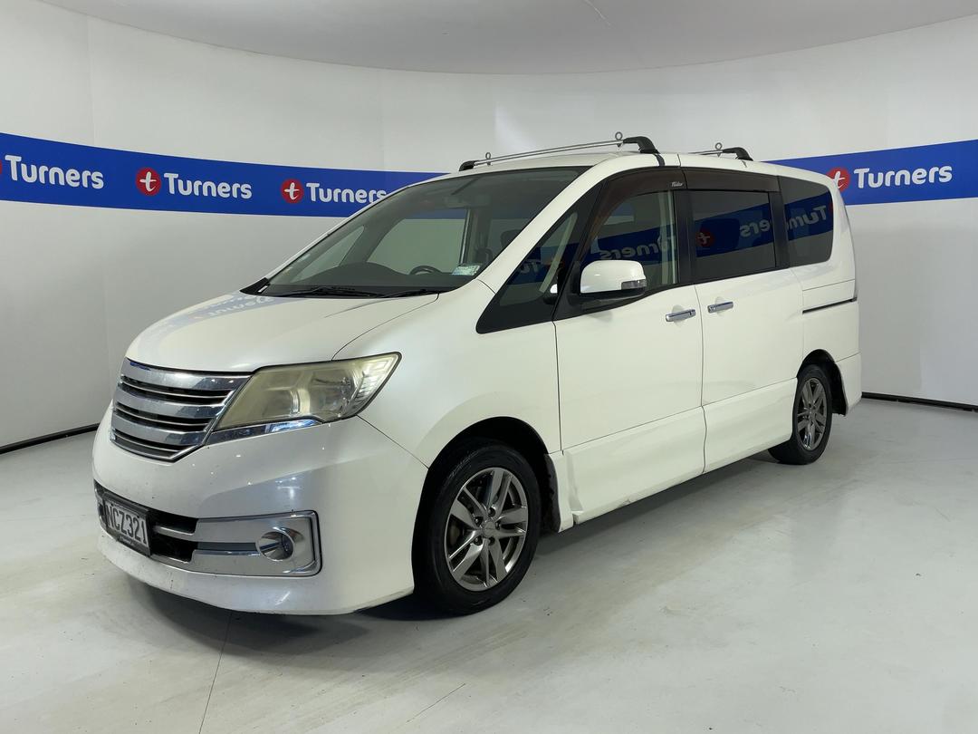 Photo '4' of Nissan Serena