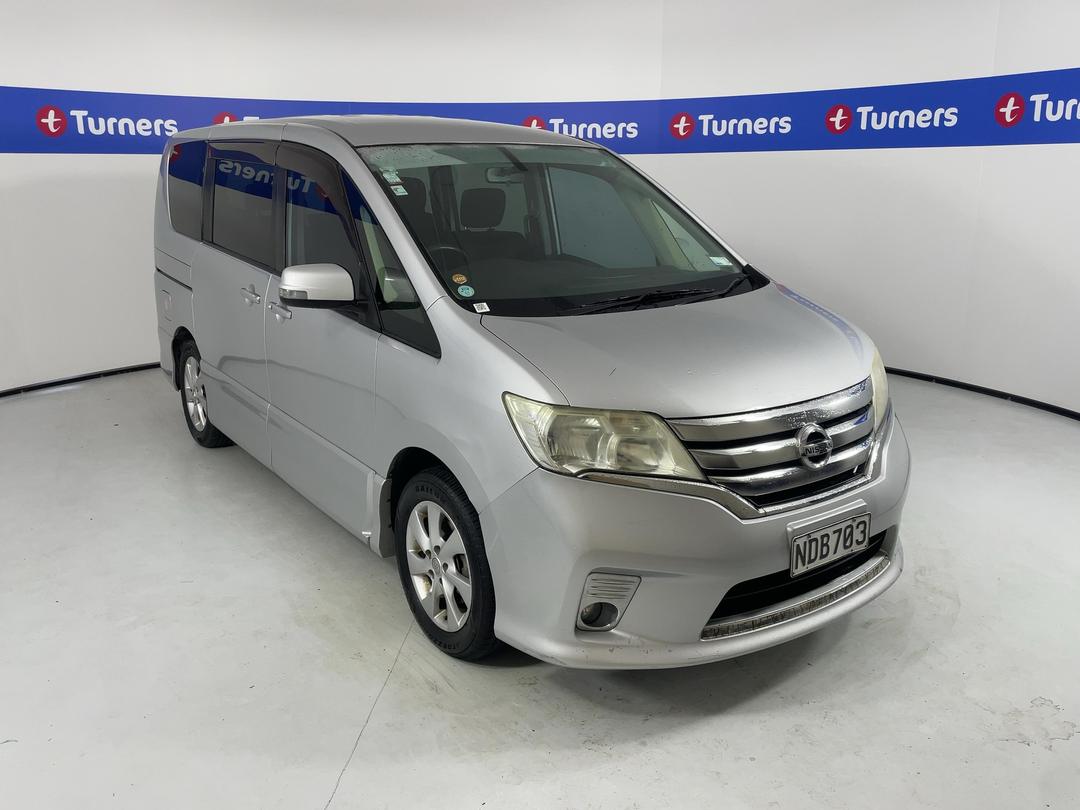 Photo '1' of Nissan Serena
