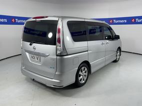 Photo '7' of Nissan Serena