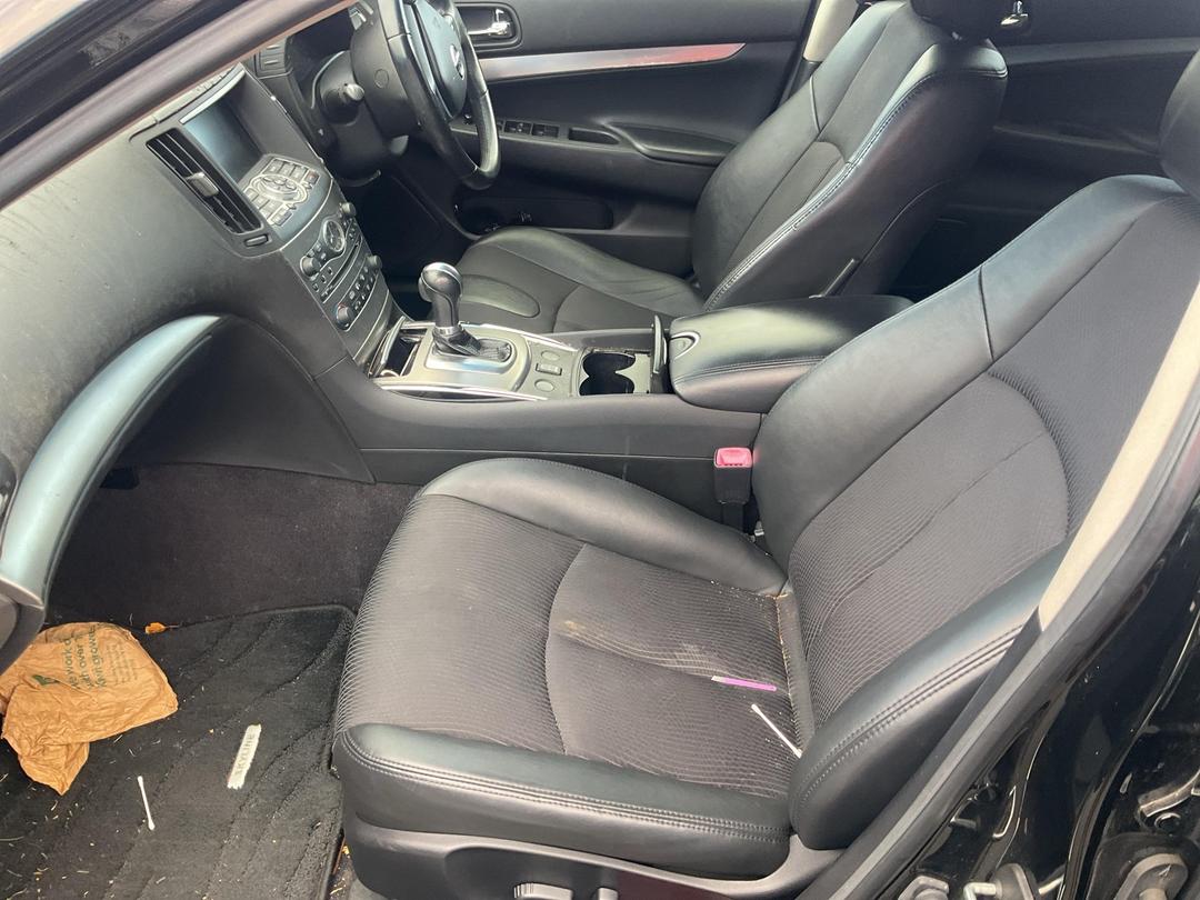 Photo '8' of Nissan Skyline