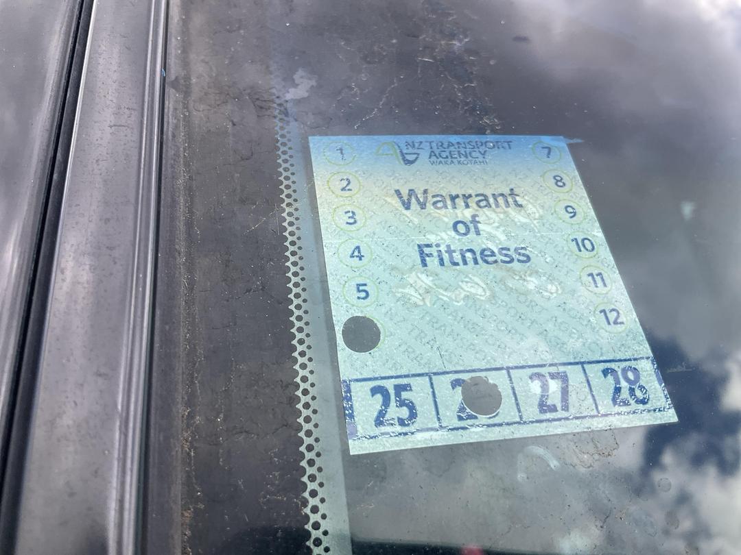 Photo '12' of Nissan Skyline