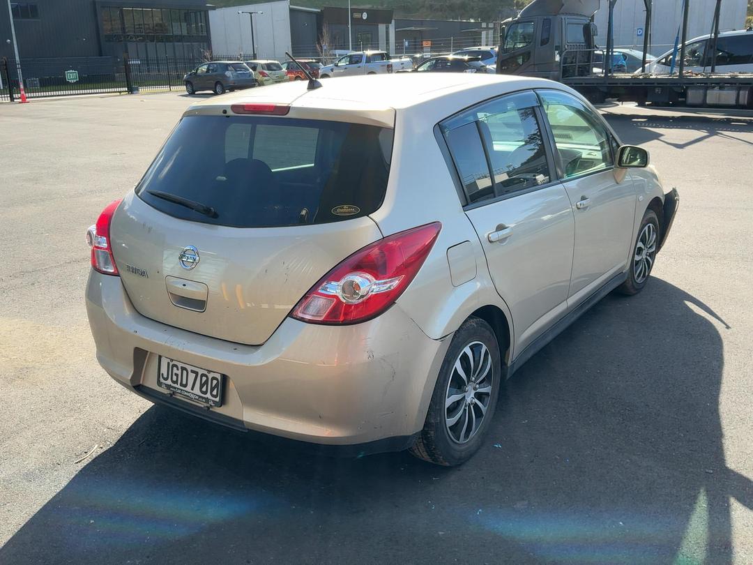 Photo '3' of Nissan Tiida Photo '3' of Nissan Tiida