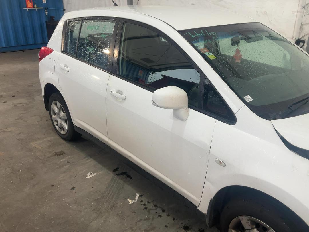 Photo '3' of Nissan Tiida ST Photo '3' of Nissan Tiida ST