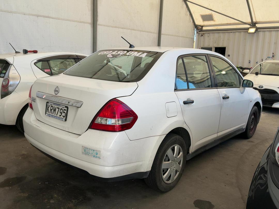 Photo '5' of Nissan Tiida Photo '5' of Nissan Tiida