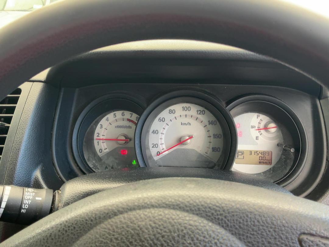 Photo '18' of Nissan Tiida Photo '18' of Nissan Tiida