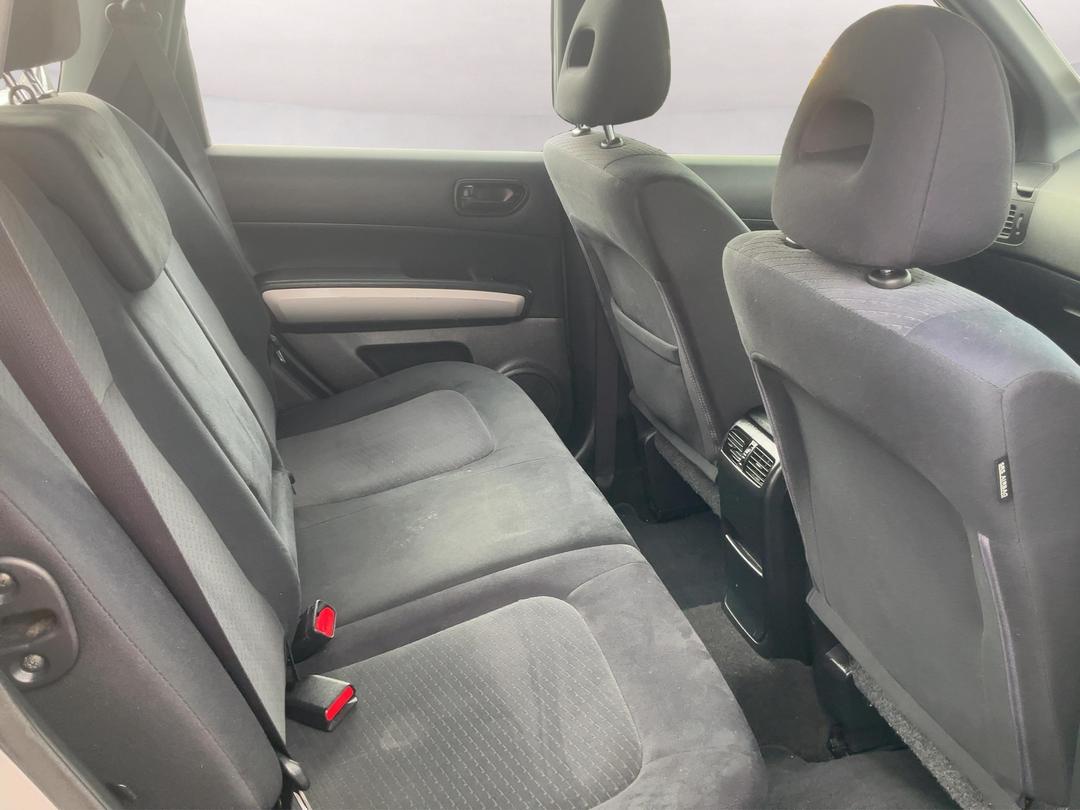 Photo '18' of Nissan X-Trail ST-L Photo '18' of Nissan X-Trail ST-L