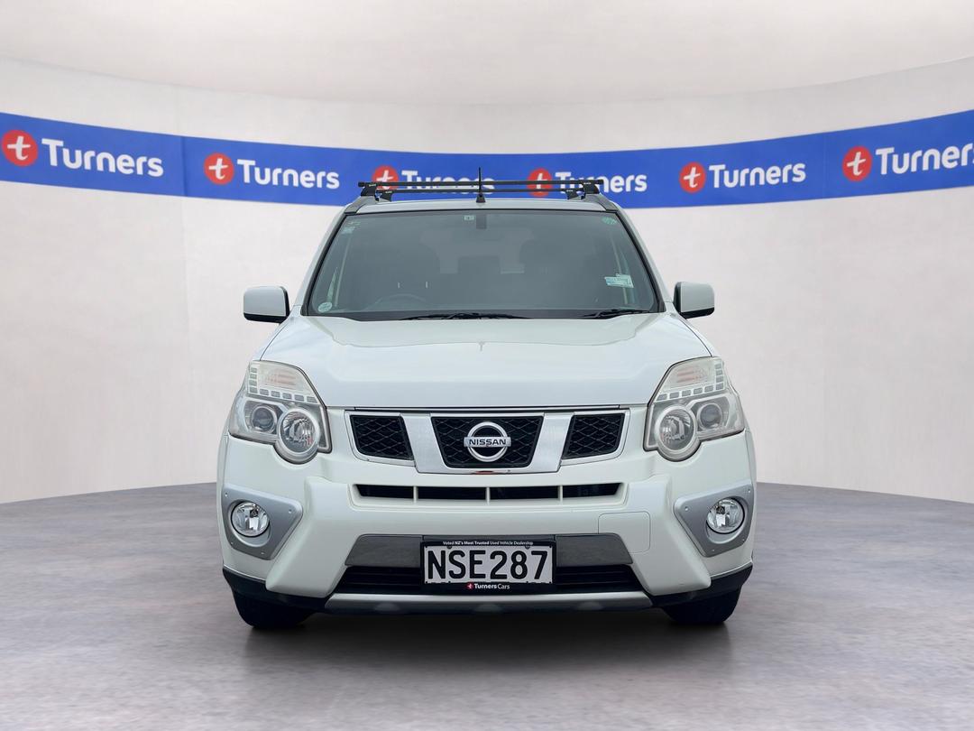 Photo '2' of Nissan X-Trail