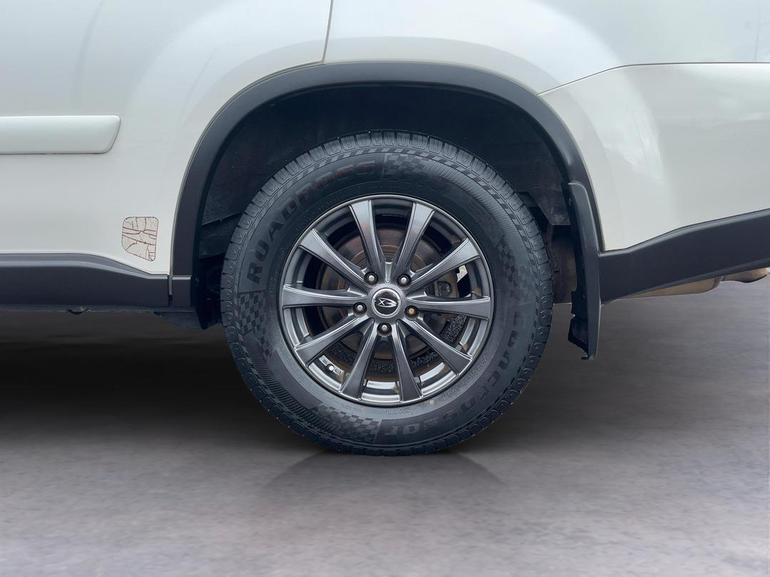 Photo '11' of Nissan X-Trail