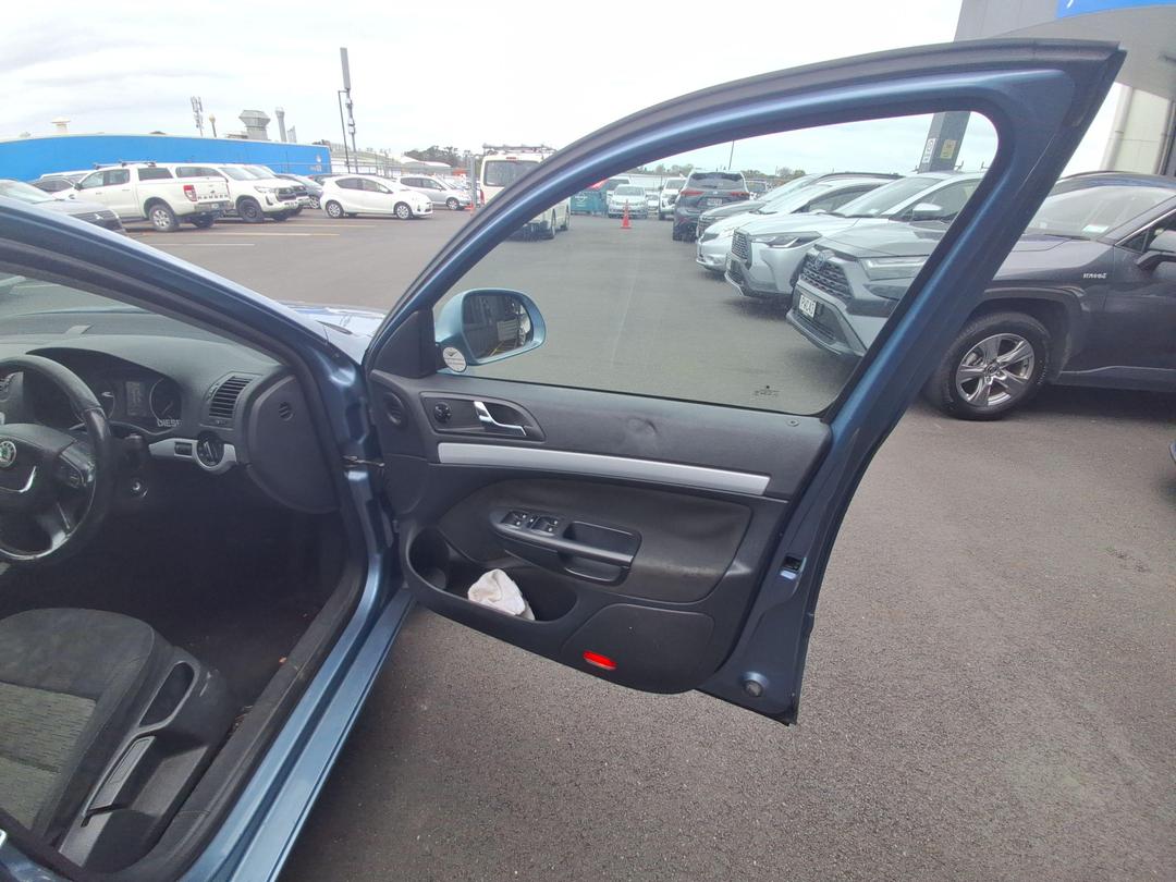 Photo '18' of Skoda Octavia TDI 77 Photo '18' of Skoda Octavia TDI 77