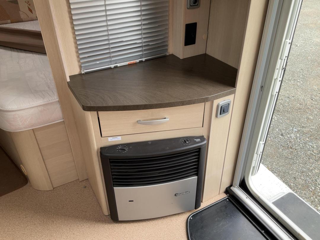 Photo '20' of Sterling Europa 550 Caravan - Single