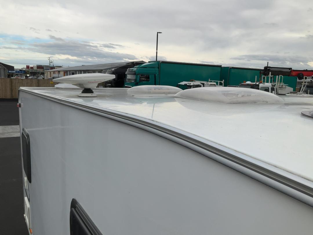 Photo '32' of Sterling Europa 550 Caravan - Single