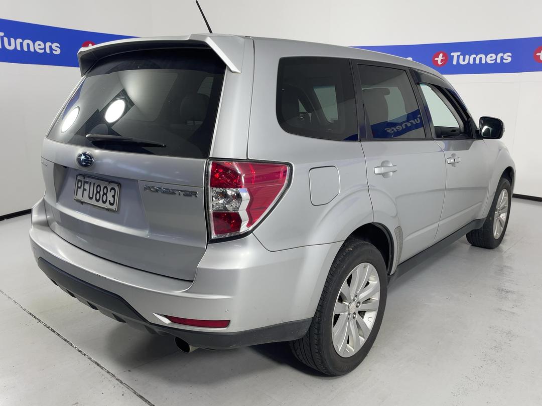 Photo '7' of Subaru Forester