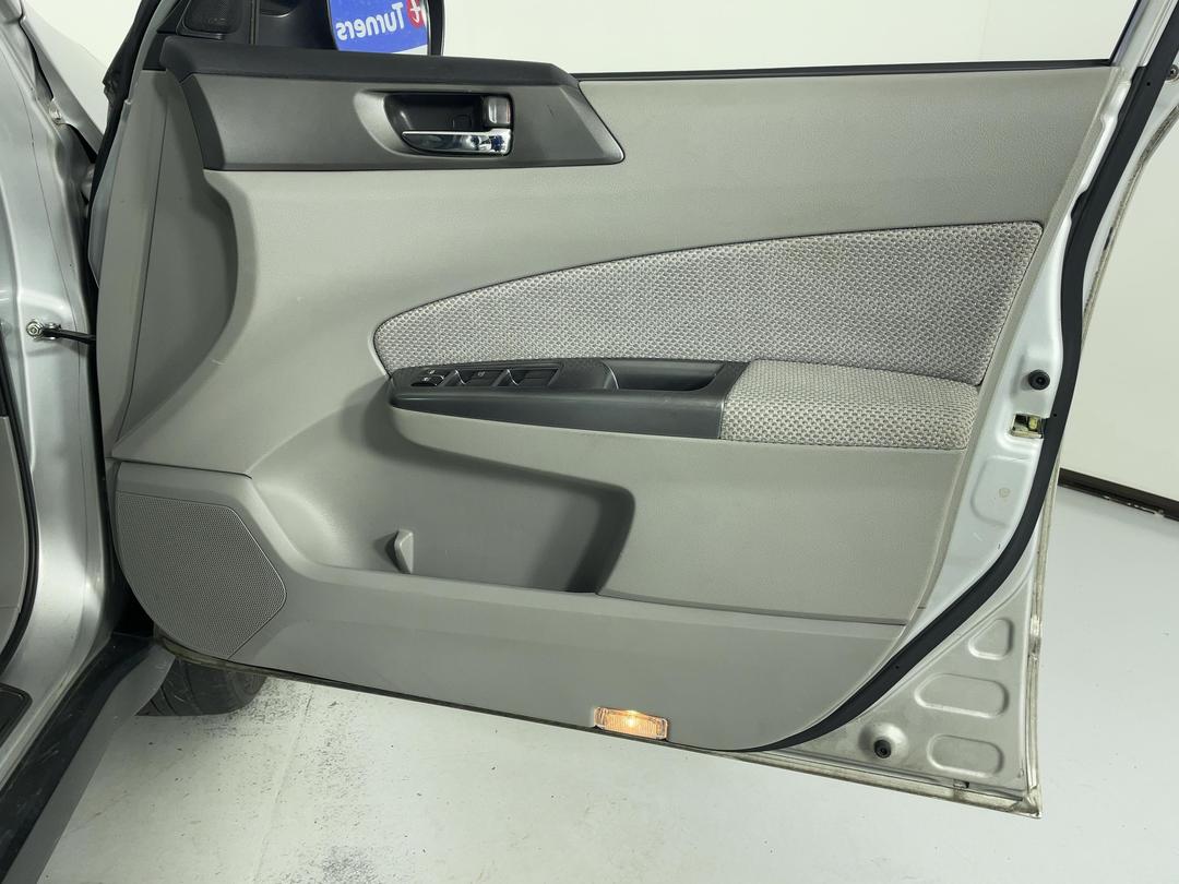 Photo '15' of Subaru Forester