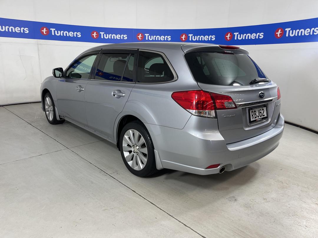 Photo '5' of Subaru Legacy