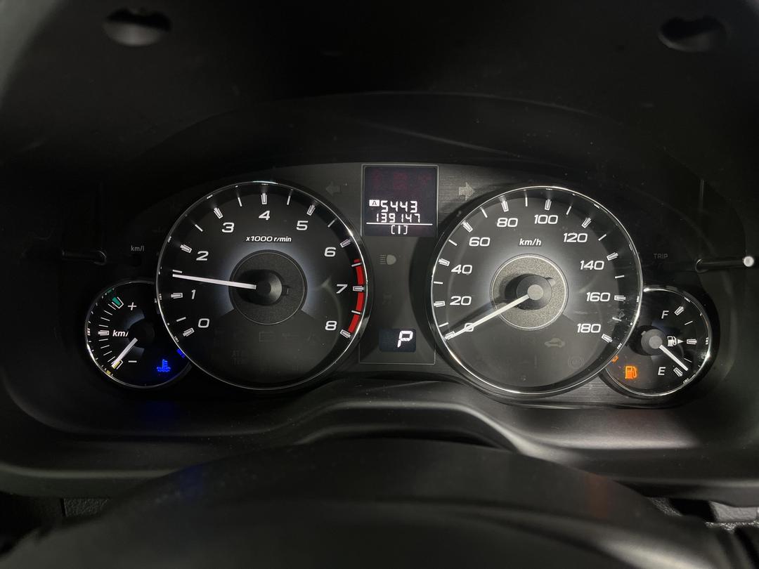 Photo '21' of Subaru Legacy