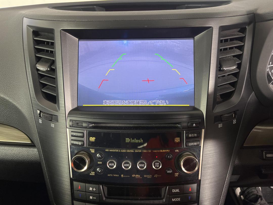 Photo '27' of Subaru Legacy