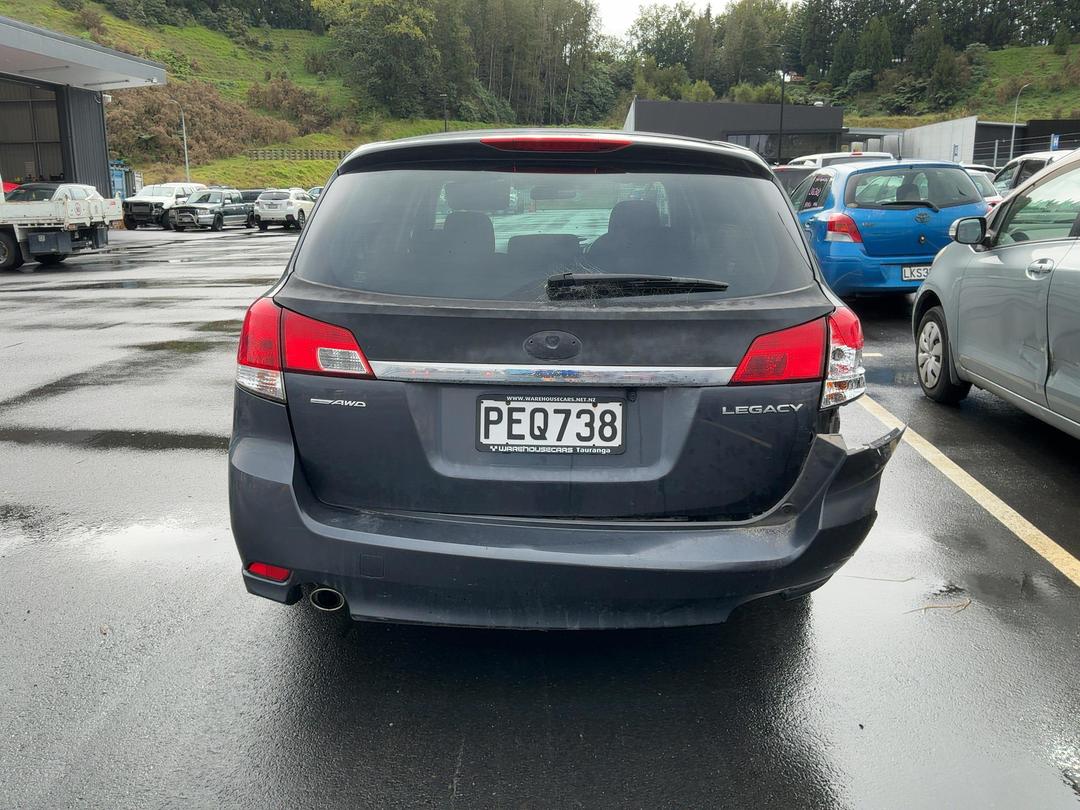 Photo '7' of Subaru Legacy