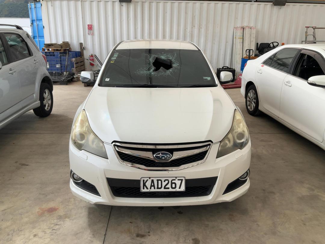 Photo '2' of Subaru Legacy