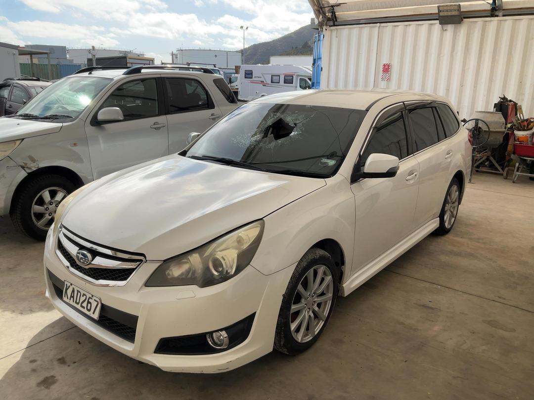 Photo '3' of Subaru Legacy