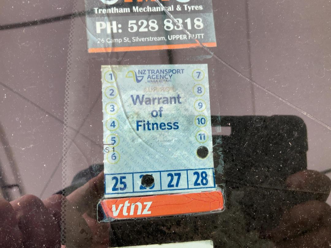 Photo '13' of Subaru Legacy