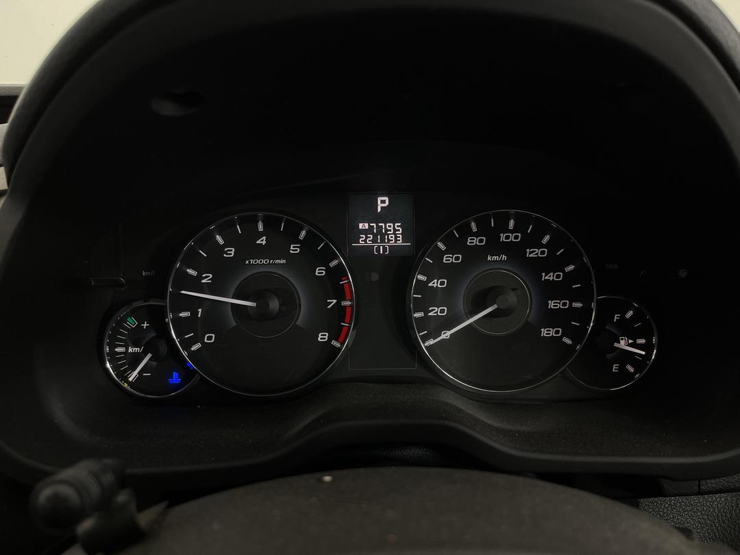 Photo '21' of Subaru Legacy