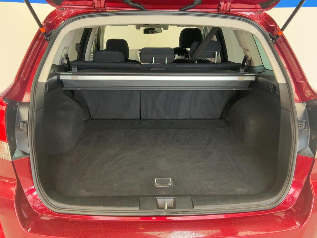 Photo '14' of Subaru Legacy