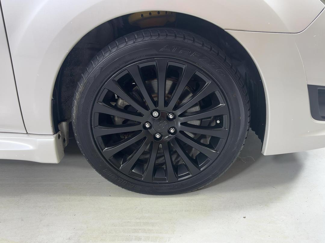 Photo '9' of Subaru Legacy