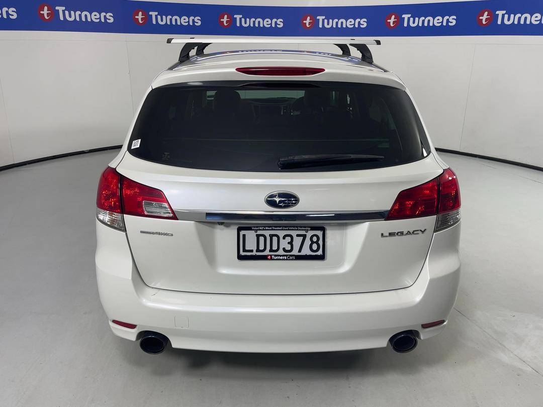Photo '6' of Subaru Legacy