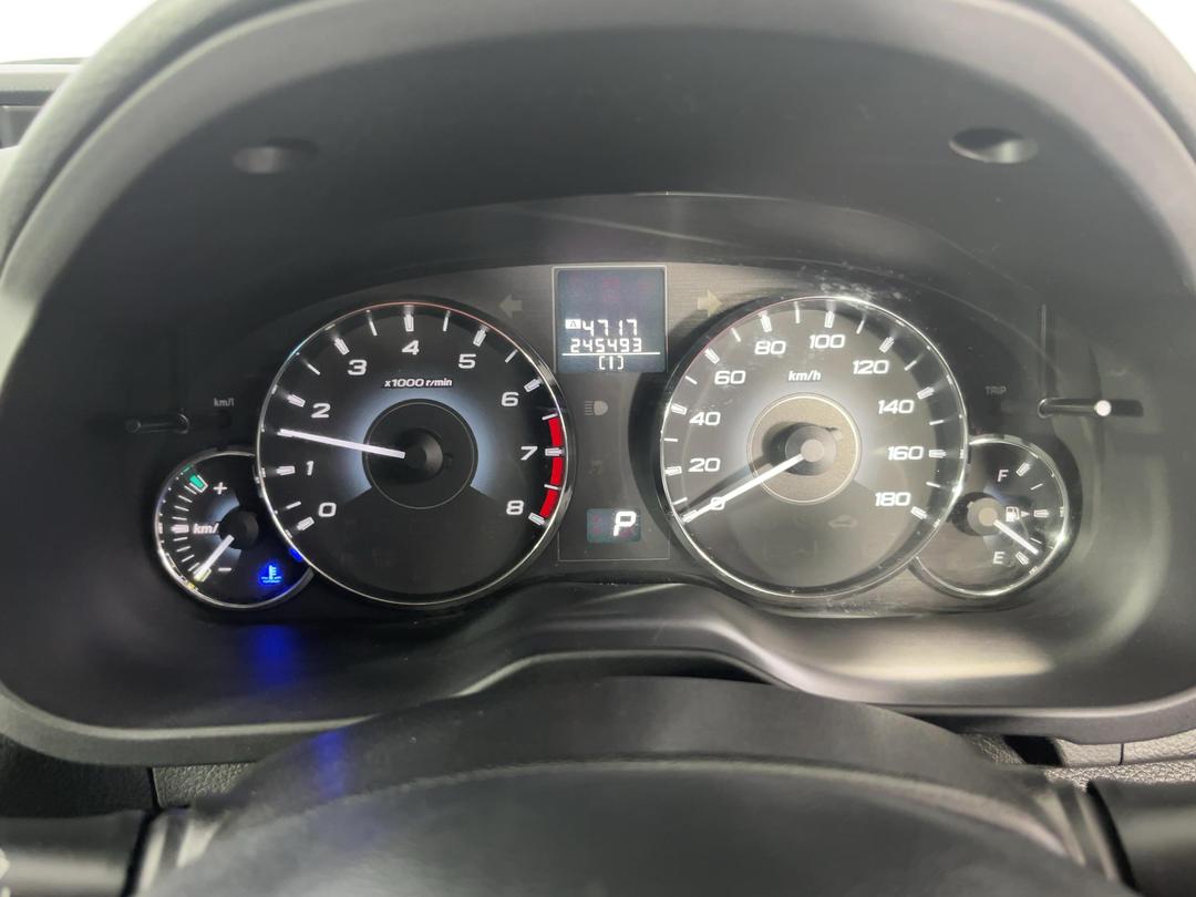 Photo '21' of Subaru Legacy